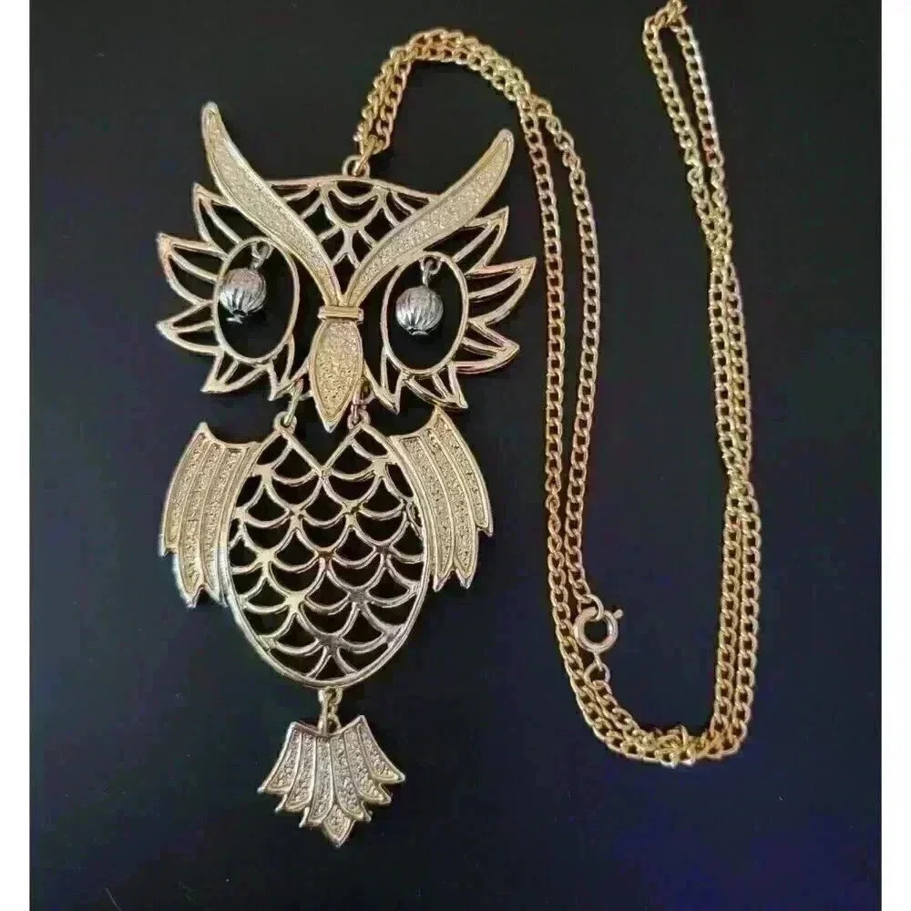 Vintage Articulated Gold Tone Owl Pendant with 24" Chain, Retro Collectible